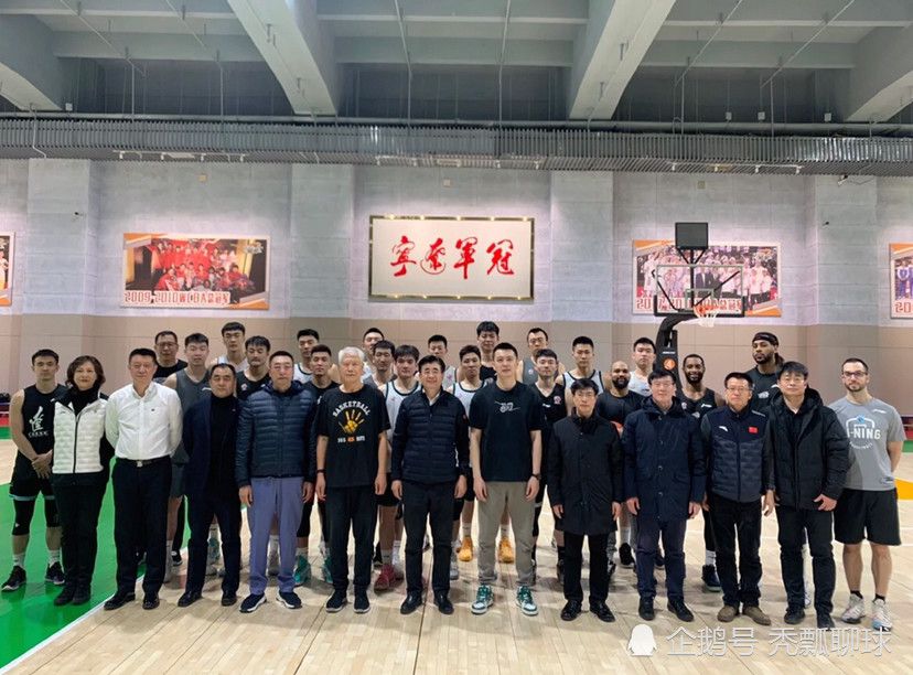 如果桑托斯在一月份之前未能达到一定的出场次数，蓝军可能解除租借合同。